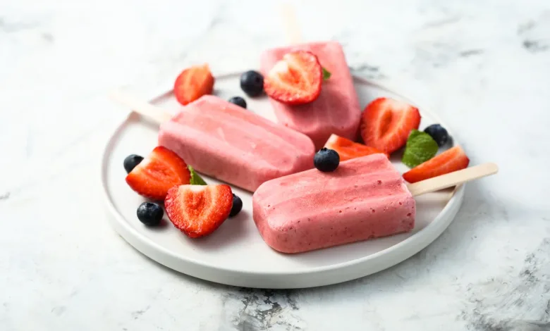 Picolé de Frutas Vermelhas: Fitness Refrescância, Nutrição e Benefícios para Emagrecer e Turbinar Sua Saúde no Verão (04)