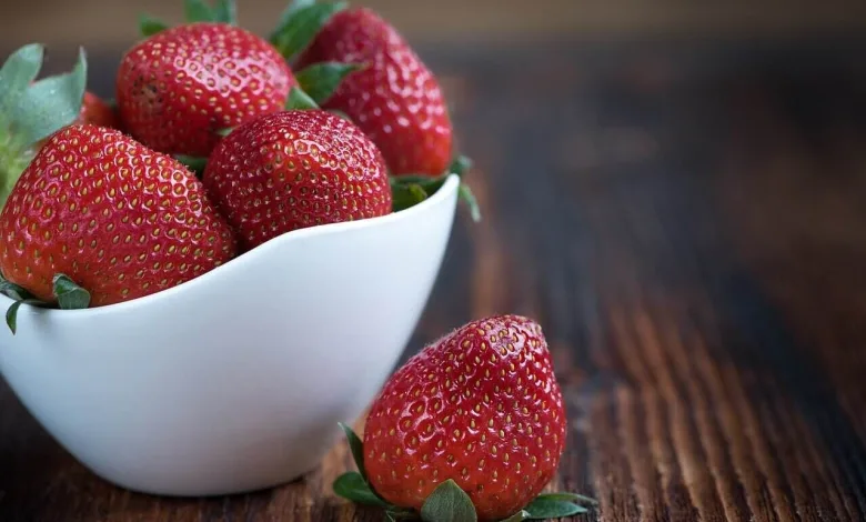 Morango: O Superalimento que Turbina a Saúde, o Emagrecimento e a Energia em (22) 1 Morango: O Superalimento que Turbina a Saúde, o Emagrecimento e a Energia em (22)