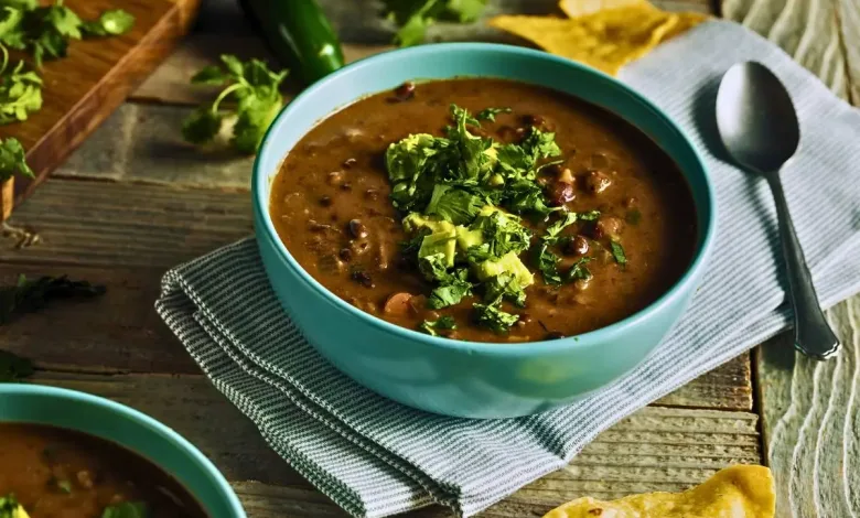 Caldo de Feijão: Sabor, Energia e Conforto em um Só Prato