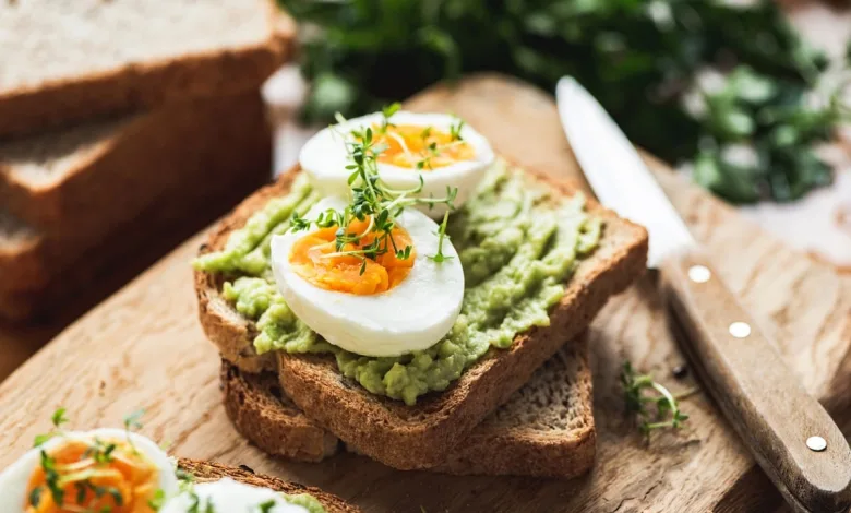 Torrada de Abacate: A Receita Fitness que Une Sabor, Energia e Praticidade na Sua Rotina